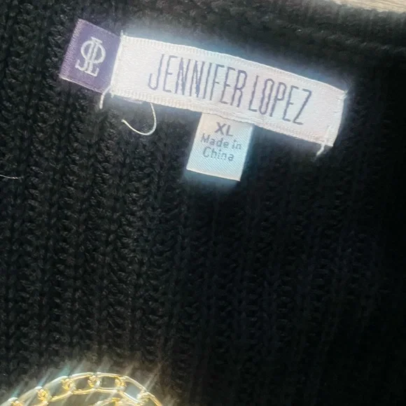 Jennifer Lopez Chain Textured Scoopneck Sweater - Picture 3 of 5
